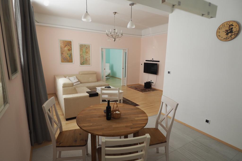 Art Nouveau Apartment Πράγα Εξωτερικό φωτογραφία